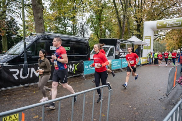 Hart voor Hannah, Plantsoenloop 1 november 2025, foto 105