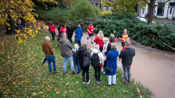 Hart voor Hannah, Plantsoenloop 1 november 2025, foto 114