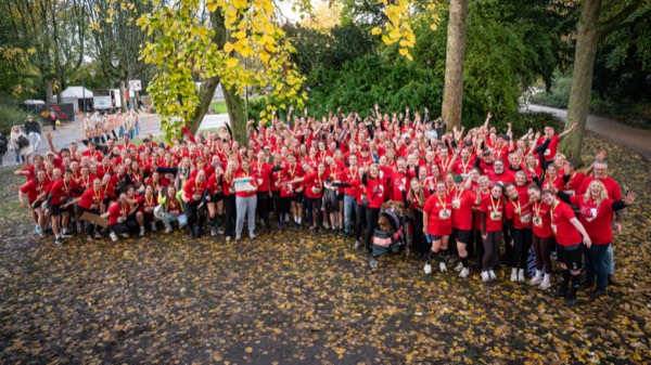 Hart voor Hannah, Plantsoenloop 1 november 2025, foto 121